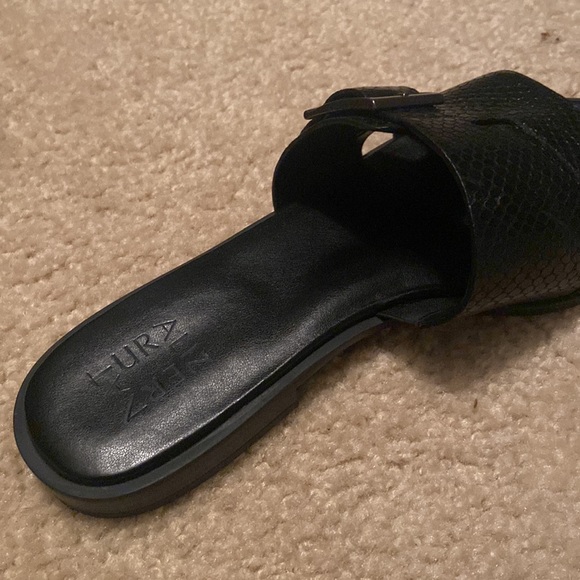 NATURALIZER Women’s Faryn Leather Embossed Slide Sandals Black Size 9 - Picture 7 of 13